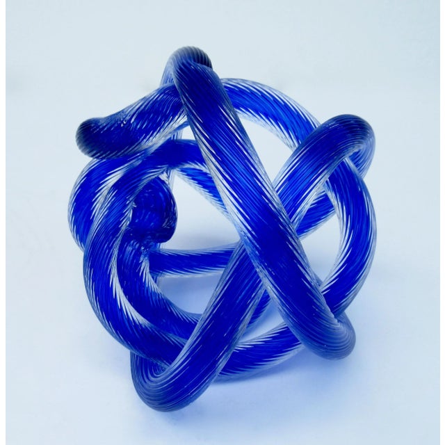 Licio Zanetti Mid Century C.1970's Italian Lucio Zanetti Large Hand-Blown Murano Knotted, Decorative Accent Piece For Sale - Image 4 of 13