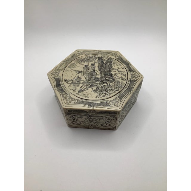 Mid 20th Century Comoy's of London Faux Scrimshaw Style Snuff Box For Sale - Image 4 of 12