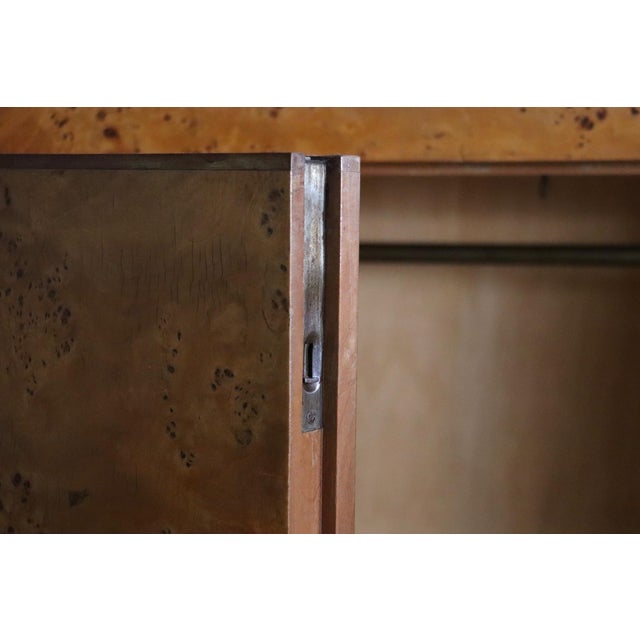 Tan Art Deco Wardrobe in Burl Walnut, Italy, 1930s For Sale - Image 8 of 17