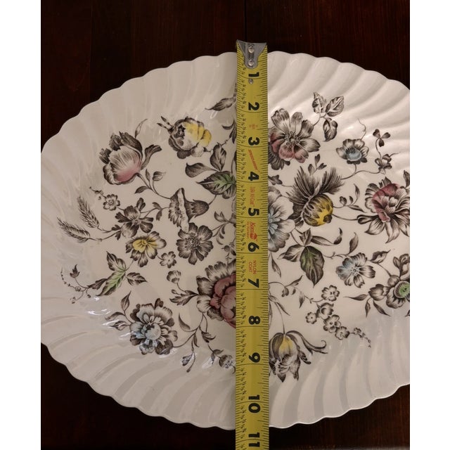 Johnson Brothers Vintage Mid-Century Modern Johnson Brothers Staffordshire Bouquet Oval Platter For Sale - Image 4 of 4