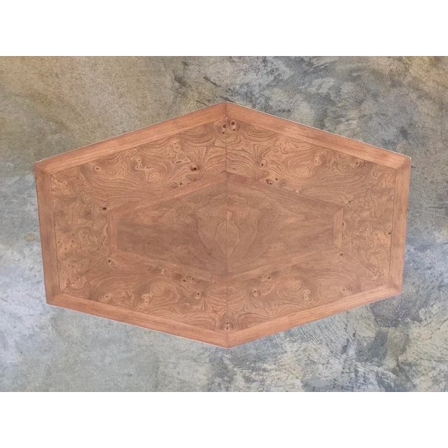 Brown Mid 20th Century Weiman Burl Hexagon Accent Table - Restored For Sale - Image 8 of 11