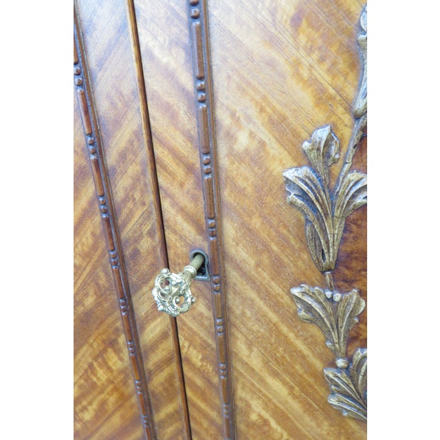 French Early 1900s Johnson Furniture Carved Inlay Tall Chest of Drawers For Sale - Image 14 of 18