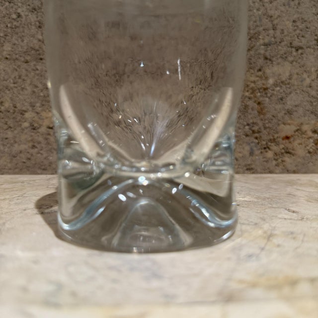 For your consideration, a small vintage decanter in crystal. Unmarked, no information on the maker. Unique design....