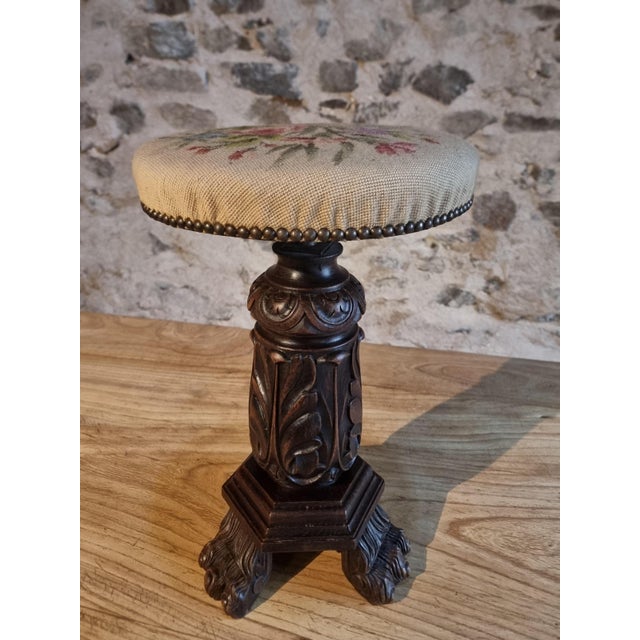 Antique Height-Adjustable Piano Stool in Carved Wood, 1900s For Sale - Image 5 of 12