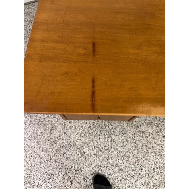 Paul McCobb 1950s Paul McCobb Planner Group Desk & Side Table For Sale - Image 4 of 10