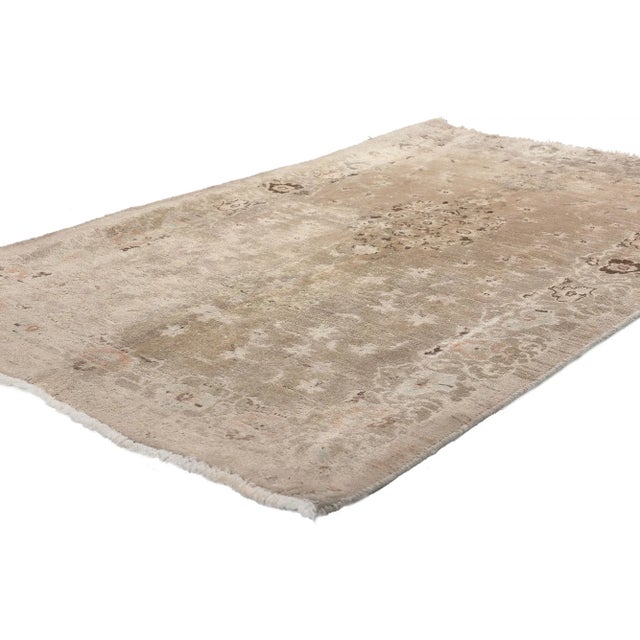 78576 Neutral Vintage Persian Kashan Rug, 03'01 x 05'03. Emanating weathered charm and rustic sensibility, this small...