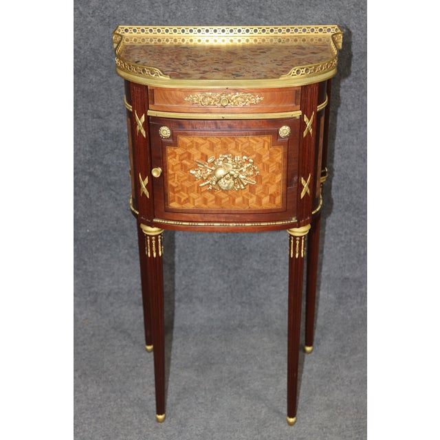 Wood Pair of French Bronze and Marble Top Night Stands Attributed to François Linke For Sale - Image 7 of 11