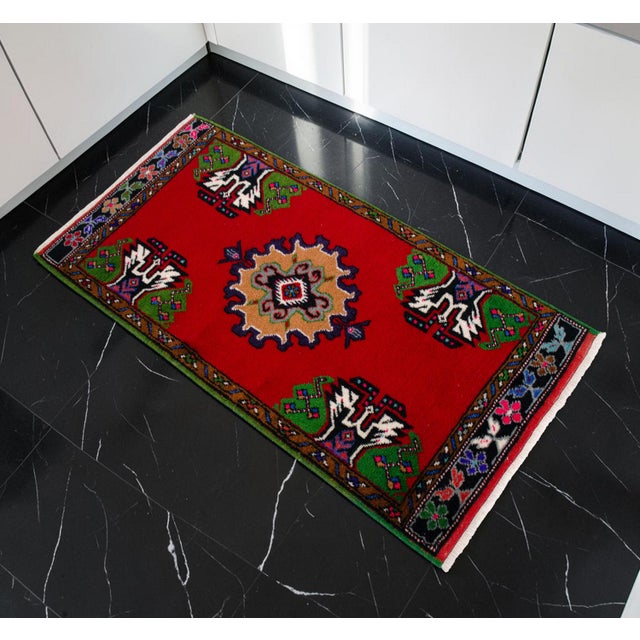 Mid-Century Modern 1970s Hand Made Turkish Rug Small Rug Kitchen Mat Organic Wool Entry Decor - 1'11" X 3'10" For Sale - Image 3 of 9