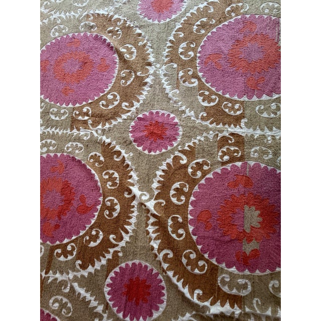 Tan 1960s Large Suzani Bedspread From Samarkand 7'10'' X 10'10'' For Sale - Image 8 of 8