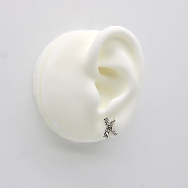 1980s Vintage Paloma Picasso for Tiffany & Co. Platinum and Diamond Kiss Earrings, A Pair For Sale - Image 10 of 10