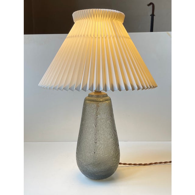 Holmegaard Art Deco Grey Ice Flower Glass Table Lamp by Jacob E. Bang for Holmegaard, 1920s For Sale - Image 4 of 14