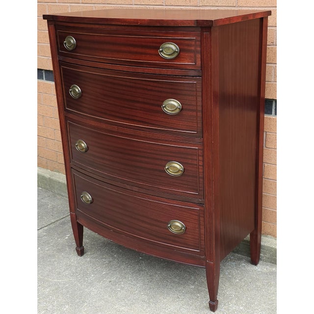Mid 20th Century Federal Hepplewhite Style Mahogany Chest of Drawers For Sale - Image 4 of 10