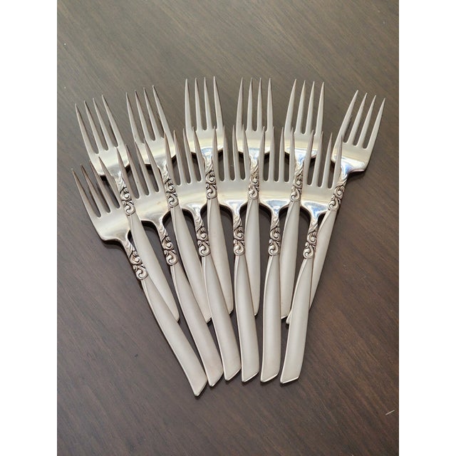 Mid-Century Modern 1950s Service for 12 Plus Hostess and Completer Oneida South Seas Community Silver Plated Flatware Set - 96 Pieces For Sale - Image 3 of 18