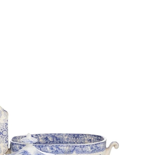 Porcelain Dinner Service, 19th Century, Set of 42 For Sale - Image 4 of 6
