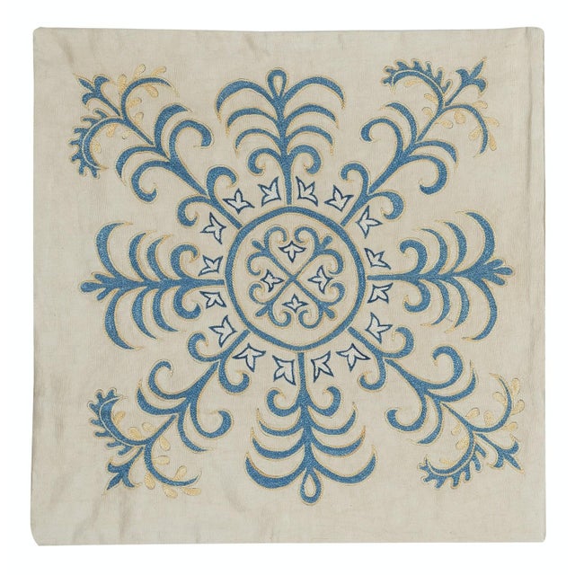 New Hand-Embroidered 100% Silk Cushion Cover – Authentic Uzbek Textile Art Elevate your home décor with this exquisite...