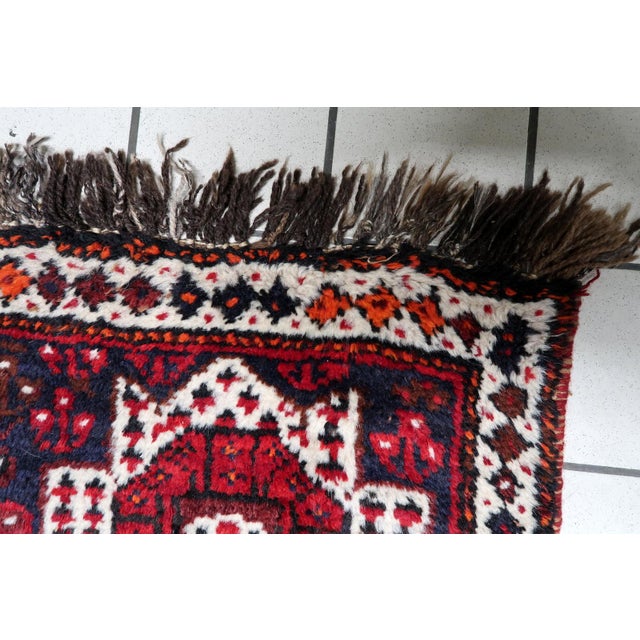 1920s, Antique Persian Shiraz Handmade Rug 4 X 6 For Sale - Image 4 of 13