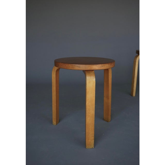 Model 60 Stools by Alvar Aalto for Finmar, 1930s, Set of 4 For Sale - Image 13 of 18