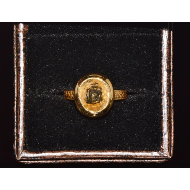 Metal GIA Certified Natural 8.40cts Ceylon Yellow Sapphire 18K Solid Gold Bezel Dome Engraved Ring, size 7.75 For Sale - Image 7 of 10
