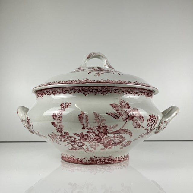 Soup Tureen Fontange Model in Red from Sarreguemines, 1918 For Sale - Image 15 of 15