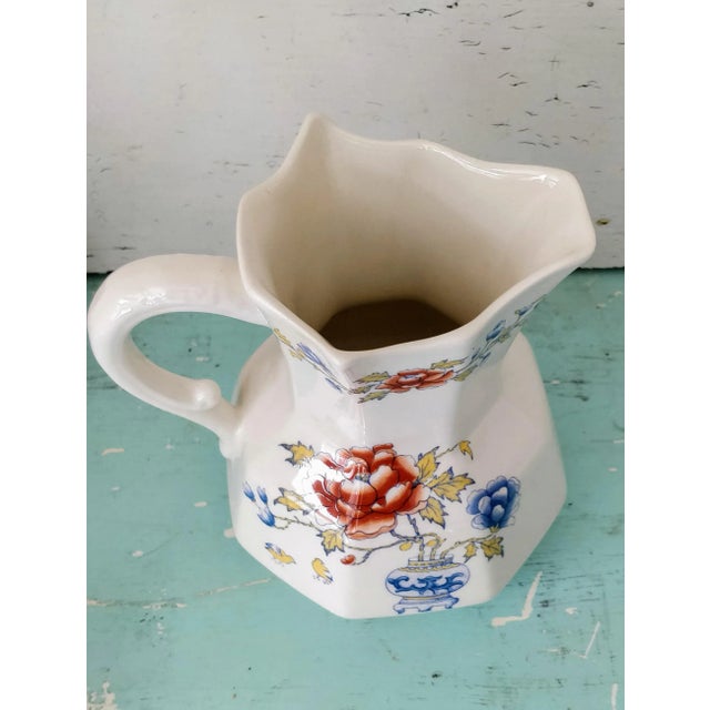 Gorgeous Mason's Ironstone creamer and the lovely Chinese peony pattern. Beautifully colored in blues and orange florals...