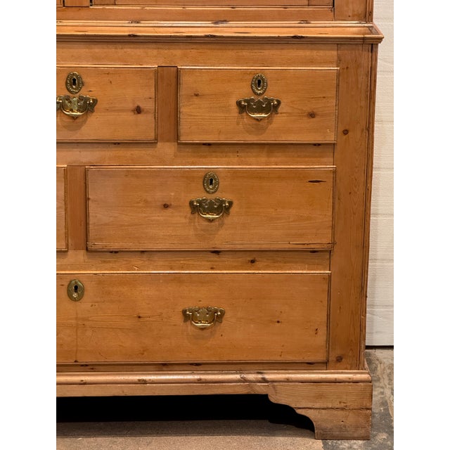 19th Century English One Piece Pine Breakfront For Sale - Image 4 of 18