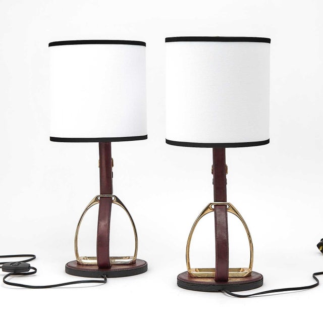 Mid-Century Modern Pair of Longchamp Paris Gilt-Metal and Leather Equestrian Themed Table Lamps - Mid 20th Century For Sale - Image 3 of 5