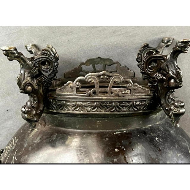Japanese Meiji Bronze Flowerpot with Dragon Motif, 1890 For Sale - Image 4 of 8