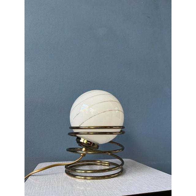 Silver Mid-Century Hollywood Regency Eyeball Table Lamps in Opaline Glass, Set of 2 For Sale - Image 8 of 11