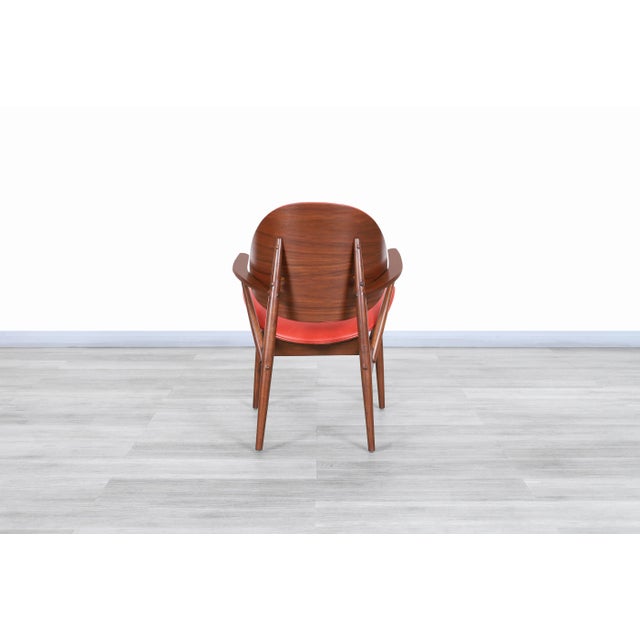 Mid-Century Leather "Clam Shell" Armchair by Seymour J. Wiener for Kodawood For Sale - Image 11 of 12