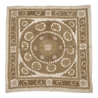 Handmade Neutral Tan Suzani Wall Tapestry 4'4'' X 4'6'' For Sale