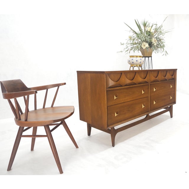 Brasilia Mid Century Modern Walnut 6 Drawer Long Credenza Dresser For Sale - Image 9 of 12