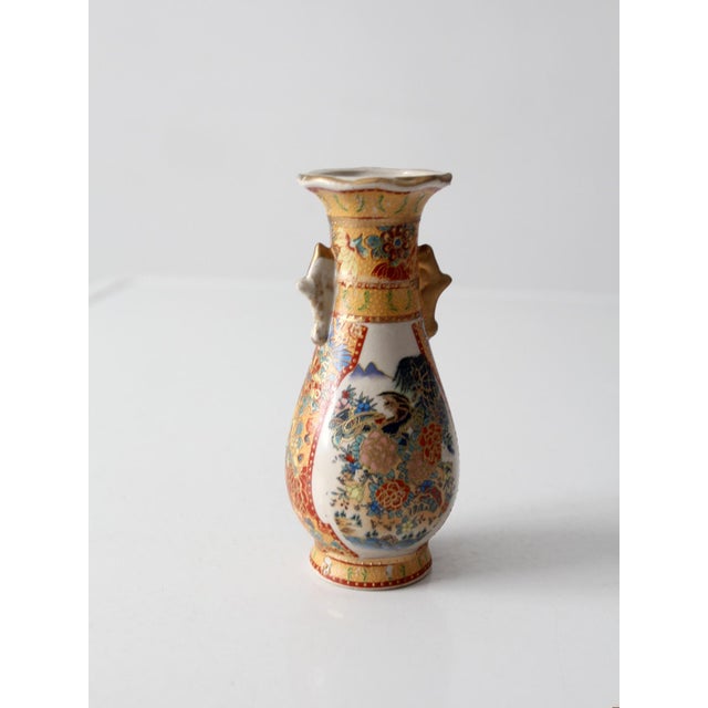 Vintage Chinese Famille Rose Style Porcelain Vase For Sale - Image 4 of 10