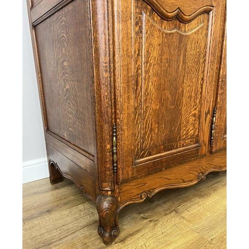 Vintage French Louis XVI Style Wardrobe in Oak For Sale - Image 12 of 15