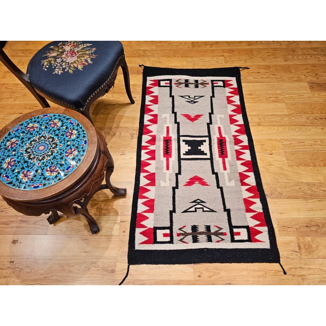 American Vintage Native American Navajo Rug, Handwoven Wool, Storm Pattern, 3x5 For Sale - Image 3 of 13