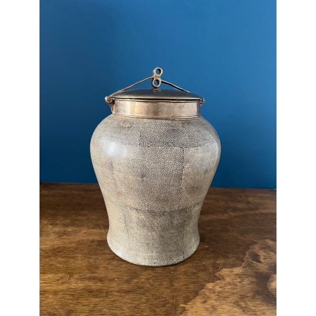 1980s Tozai Faux Shagreen Porcelain & Bronze Ginger Jar For Sale - Image 11 of 12