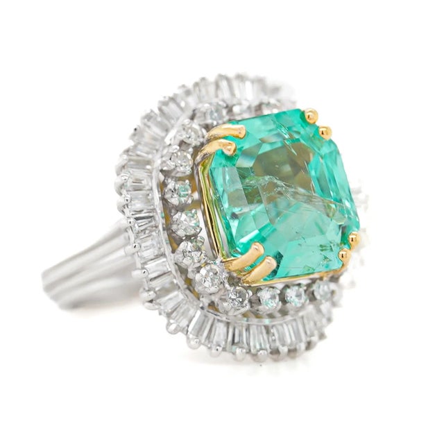Modern 9.17 Carat Octagon Chivor Emerald & Diamond Palladium Ballerina Ring, Size 7 For Sale - Image 3 of 11