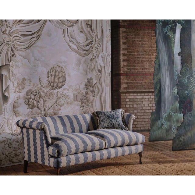 A signature of Giles Deacon Aperigon Swag comes to life in a sumptuous weave. Bold textured and exaggerated this large-...