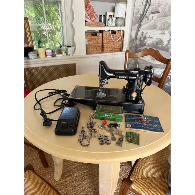 Art Deco 1951 Singer Featherweight 221 Sewing Machine With Original Attachments For Sale - Image 3 of 10