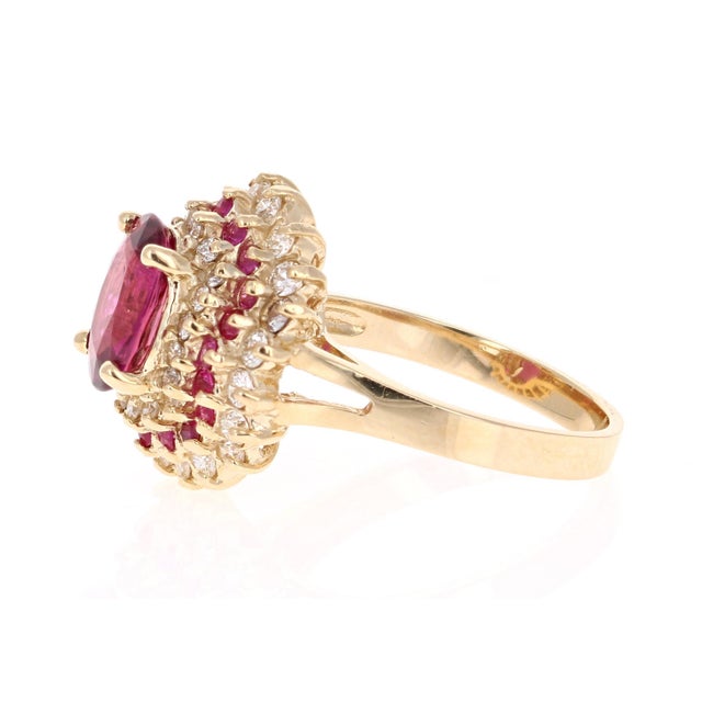 Contemporary 3.03 Carat Tourmaline Sapphire Diamond Yellow Gold Cluster Ring, Size 7 For Sale - Image 3 of 5