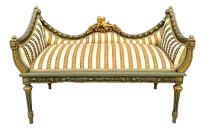 French Style Golden Settee – Damask Upholstery With Gold Leaf Details