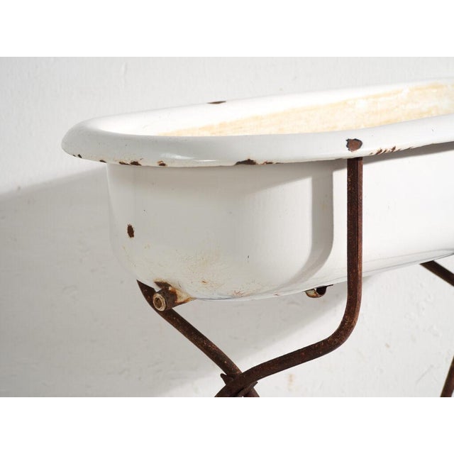 Bathtub in Enamelled Iron, Central Europe, 1950 For Sale - Image 10 of 13