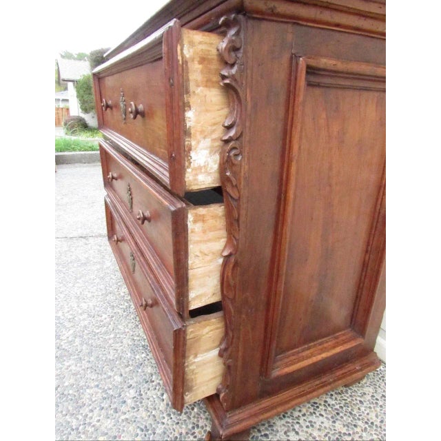 18th. Century Italian Baroque Walnut Commode For Sale - Image 17 of 18