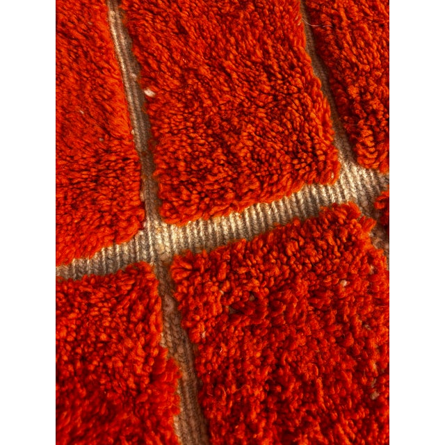 Moroccan Beni M’Rirt Rug – Handwoven Atlas Wool Carpet – Sculptural Berber Design For Sale - Image 6 of 10