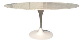 Example of Eero Saarinen Dining Tables