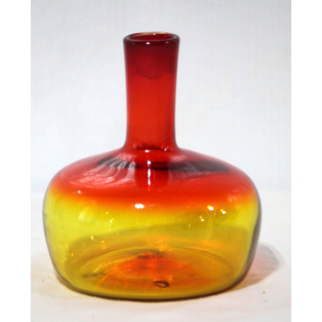 Blenko Vintage Uv Reactive Blenko Tangerine Decanter / Bottle #6944 For Sale - Image 4 of 7