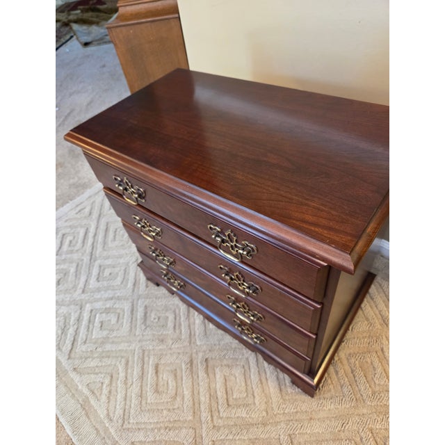Vintage Chippendale Bedside Chest of Drawers / Nightstand For Sale - Image 11 of 14
