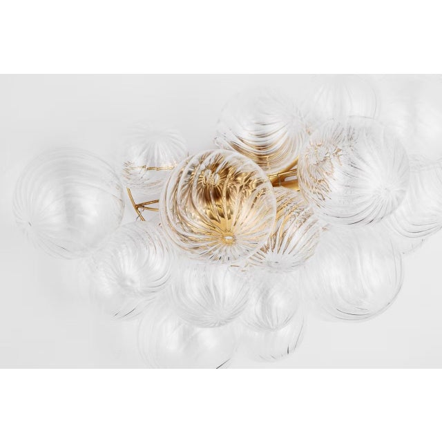 2020s Julie Neill for Visual Comfort Signature Talia Large Sconce in Gild with Clear Swirled Glass For Sale - Image 5 of 10