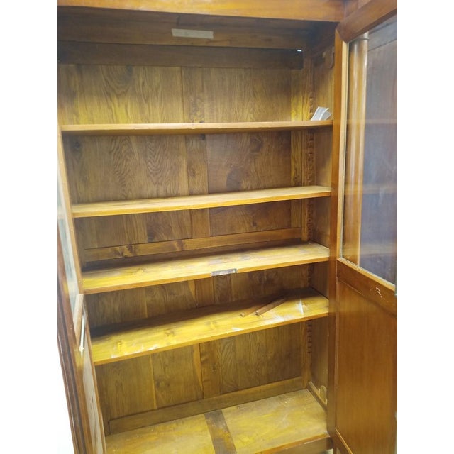 Wood Empire Showcases in Mahogany, Set of 2 For Sale - Image 7 of 17