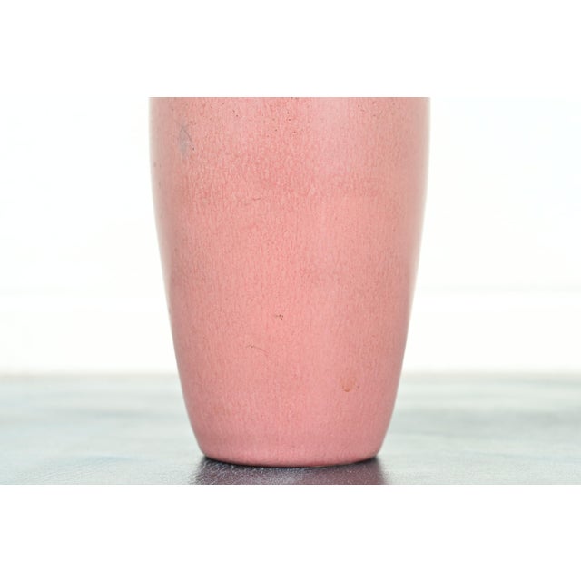 Pink Rookwood Pottery Arts & Crafts Glazed Ceramic Art Pottery Vase, 1922 For Sale - Image 8 of 11