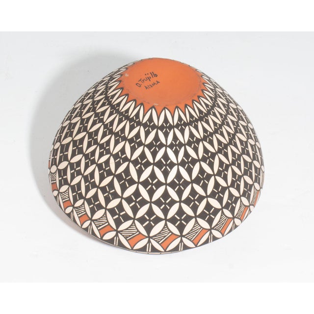 Acoma Pueblo Pottery Vessel by D. Trujillo For Sale In Indianapolis - Image 6 of 7